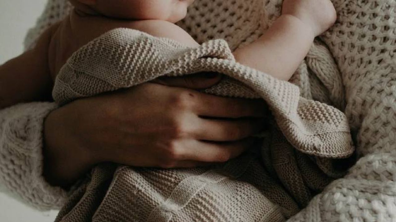 Hollanda’da Nestlé mamasıyla beslenen dört bebek hasta oldu